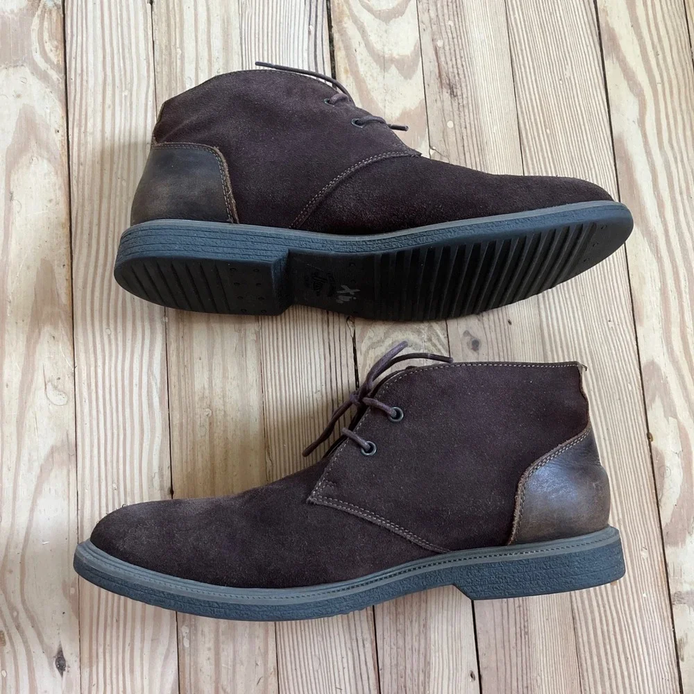 G.H. Bass Radley Mens 9M Brown Suede Leather Chukka Boots Lace up preppy Comfort